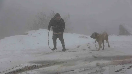 Beklenen kar yağışı Anadolu Yakası'nda başladı