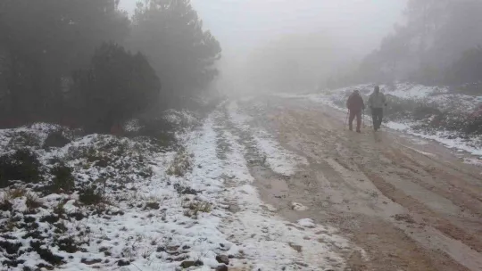 Beklenen kar yağışı Anadolu Yakası'nda başladı