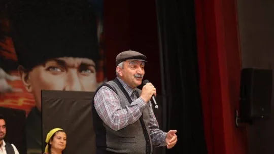 Belediye başkanı minik hasta için oyunculuk yaptı