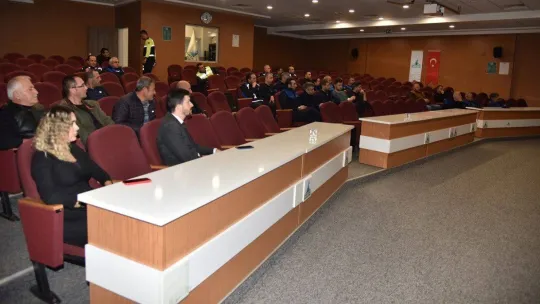 Belediye personeline trafik eğitimi