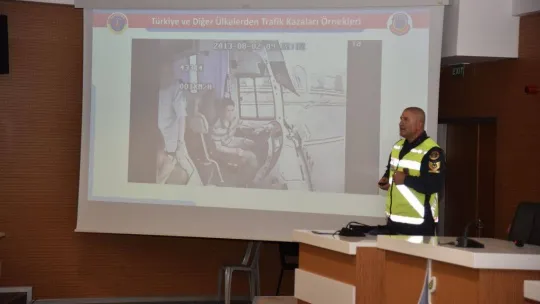 Belediye personeline trafik eğitimi