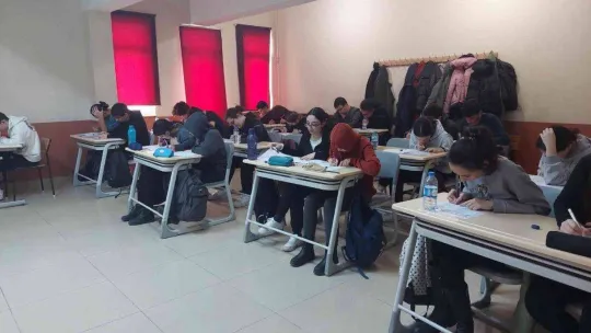 Belediyeden öğrencilere ücretsiz deneme sınavı