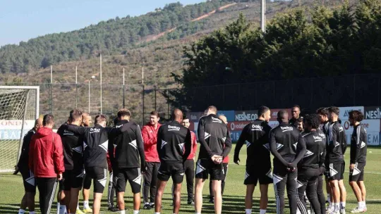 Beşiktaş, derbi hazırlıklarını sürdürdü