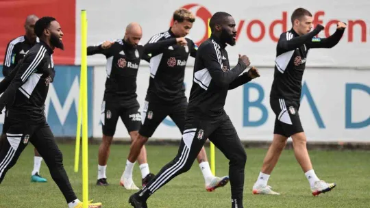 Beşiktaş, Galatasaray maçının hazırlıklarını sürdürdü