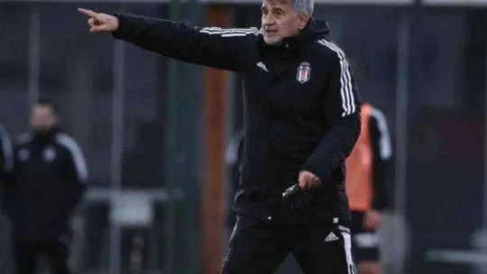 Beşiktaş, kondisyon ve taktik çalıştı