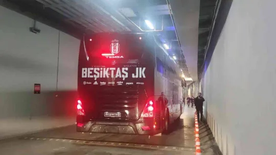 Beşiktaş stada geldi ve tesislere geri döndü