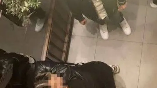 Beşiktaş'ta garip sıra kavgası kamerada