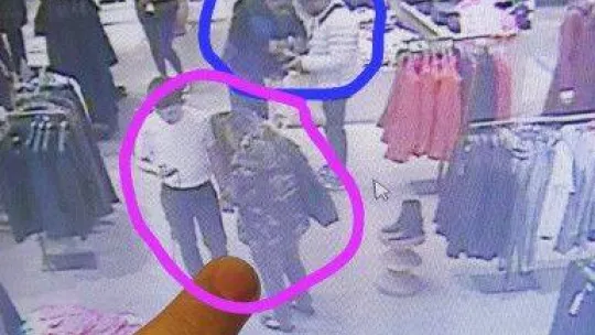 Beşiktaş'ta ünlü AVM'de hırsızlık: Turistin çantasındaki bin 200 doları çaldılar