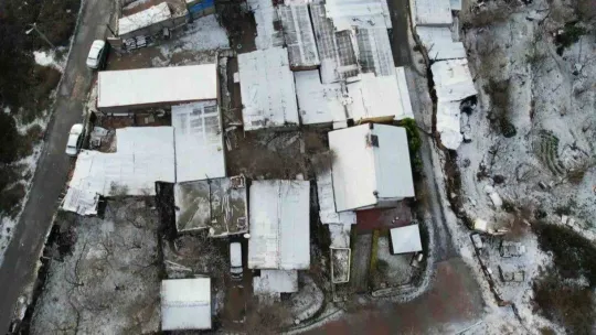 Beyaz örtüyle kaplanan Arnavutköy havadan görüntülendi