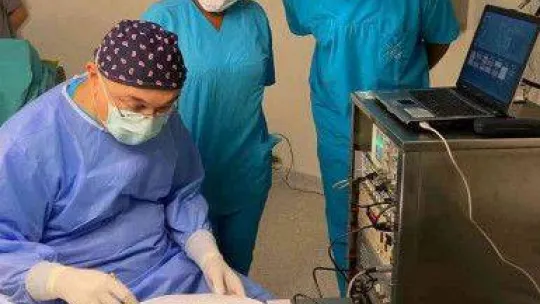 Beyin pili ameliyatı eğitimi için Afrika'dan Türkiye'ye geldiler