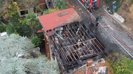 Beykoz'da 2 katlı restoran alev alev yandı