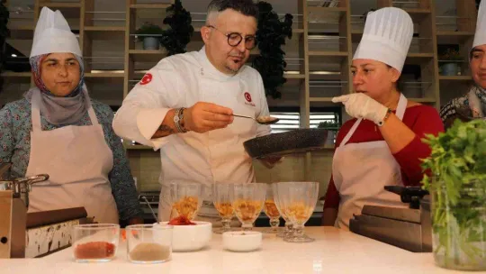 Beykoz'un maharetli kadınları ünlü şeflerden eğitim alıyor