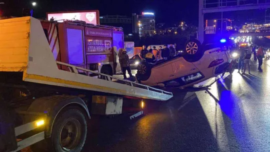 Beylikdüzü E-5 kara yolunda zincirleme trafik kazası: 4 yaralı