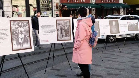 Beyoğlu'nda 10 Kasım'a özel 'Atatürk'e Saygı- Dünyanın Gözünden Atatürk' sergisi açıldı