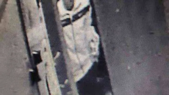 Beyoğlu'nda lüks restoranlardan binlerce liralık sipariş verip parasını ödemeden kaçan dolandırıcılar kıskıvrak yakalandı