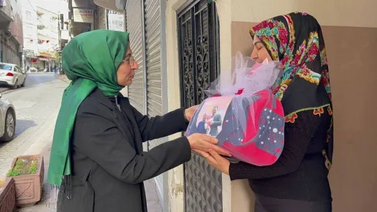 Beyoğlu'nda yeni doğan 5 bin 546 bebeğe 'Hoş Geldin' ziyareti