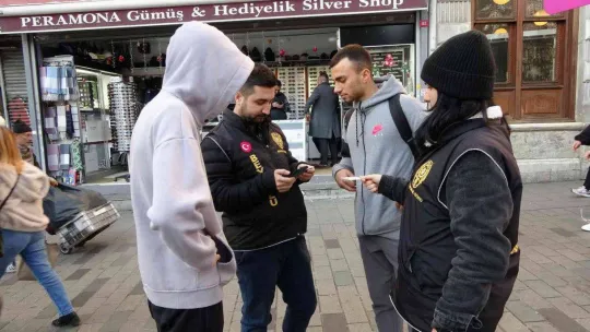 Beyoğlu'nda yılbaşı öncesi asayiş uygulaması