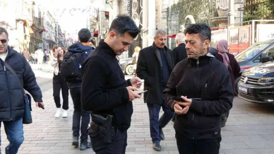 Beyoğlu'nda yılbaşı öncesi asayiş uygulaması