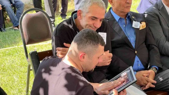 Bıçaklanarak öldürülen güvenlik görevlisi Tuğrul Okudan son yolculuğuna uğurlanıyor