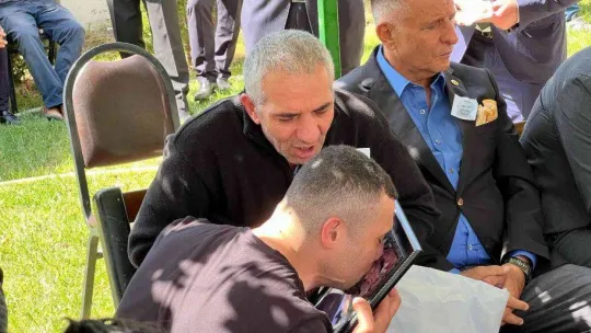 Bıçaklanarak öldürülen güvenlik görevlisi Tuğrul Okudan son yolculuğuna uğurlanıyor