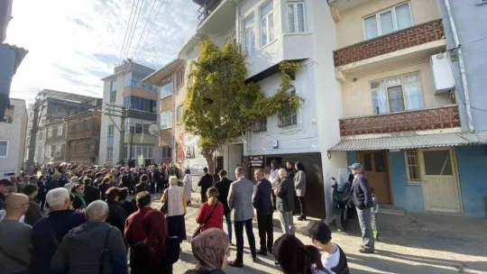 Biga Mor Salkımlı Kültür Evi açıldı