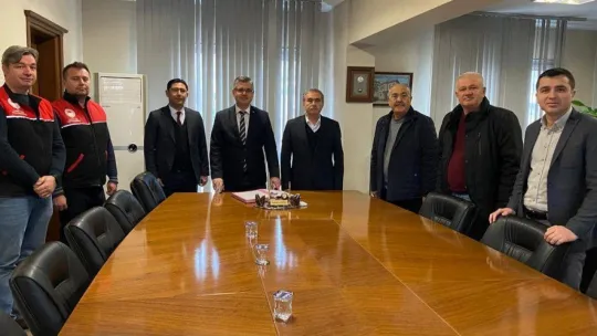 Bigadiç'te küçükbaş ve büyükbaş hayvanlara ücretsiz aşılama