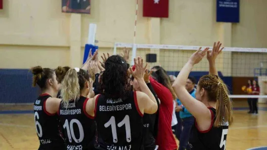 Bilecik Belediye Spor Kadın Voleybol Takımı :3 Ada Spor:0