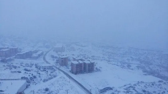 Bilecik'te aylardır beklenen kar yağışı kartpostallık görüntüler oluştu