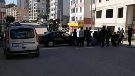 Bilecik'te otomobil ile motosiklet çarpıştı, 1 kişi yaralandı