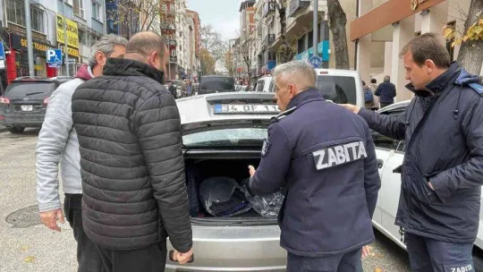 Bilecik'te seyyar satıcı operasyonu