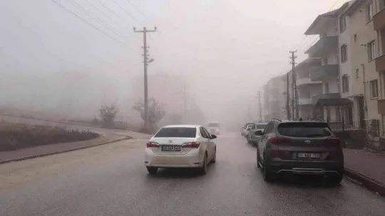 Bilecik'te sis etkili oldu