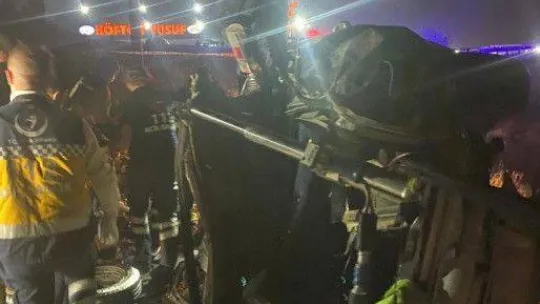 Bilecik'te yaşanan feci kazada 1 kişi öldü, 2 kişi yaralandı