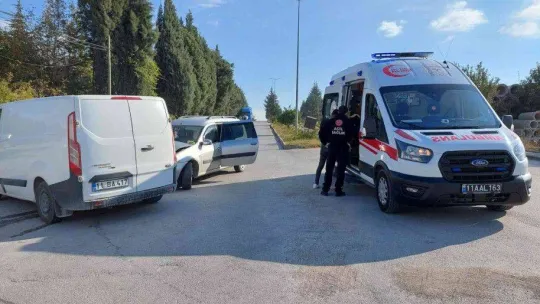 Bilecik'te yaşanan trafik kazasında 3 kişi yaralandı