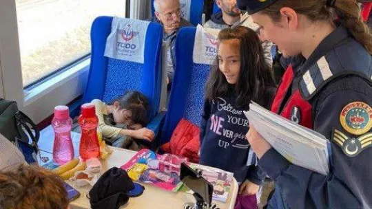 Bilecik'te YHT'de seyahat eden yoklama kaçağı 1 kişi tespit edildi