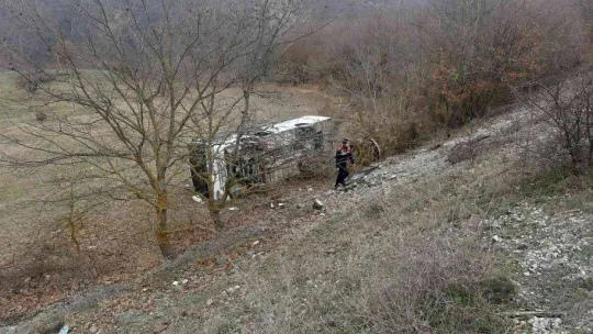 Bilecik'te yolcu midibüsü şarampole devrildi: 7 yaralı