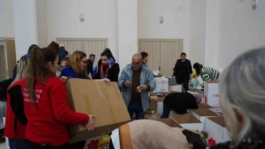 Bilecik'ten deprem bölgesine yardım seferberliği