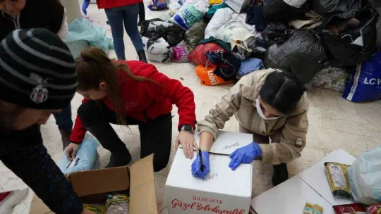 Bilecik'ten deprem bölgesine yardım seferberliği