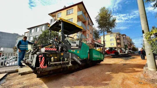 Bin 300 metrelik yola 2 bin 500 ton asfalt serildi