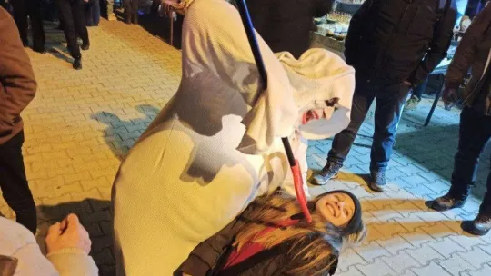 Bin yıllık gelenek 'Bocuk Gecesi' renkli görüntülere sahne oldu