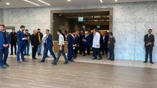 Binali Yıldırım 'Birkaç takla attık. Ağır bir kaza geçirdik'
