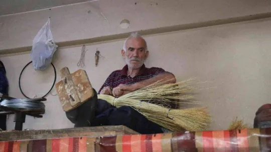 Binbir emekle üretiliyor, 50 liraya satılıyor