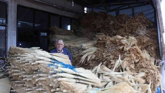 Binbir emekle üretiliyor, 50 liraya satılıyor