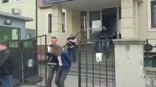 Bir ayda 139 şüpheli yakalandı, kumar oynatılan mekanlara 165 bin TL ceza kesildi