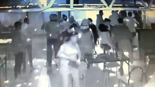 Bir istek cinneti de Bursa'dan