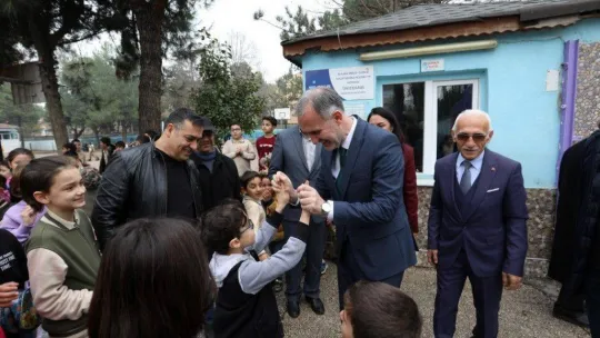 Bir küçük kapakla mutluluklara vesile oldular