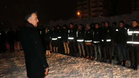 Bitlis'ten deprem bölgelerine 540 güvenlik gücü sevk edildi