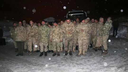 Bitlis'ten deprem bölgelerine 540 güvenlik gücü sevk edildi