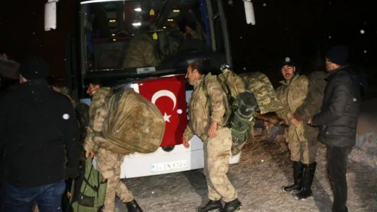 Bitlis'ten deprem bölgelerine 540 güvenlik gücü sevk edildi