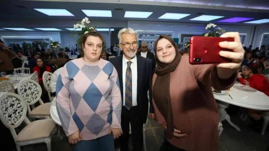 Bizim Ev'in 11. kuruluş yıl dönümünde gönüllerince eğlendiler