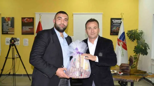 Boksör Ali Eren Demirezen, Sındırgı'ya konuk oldu